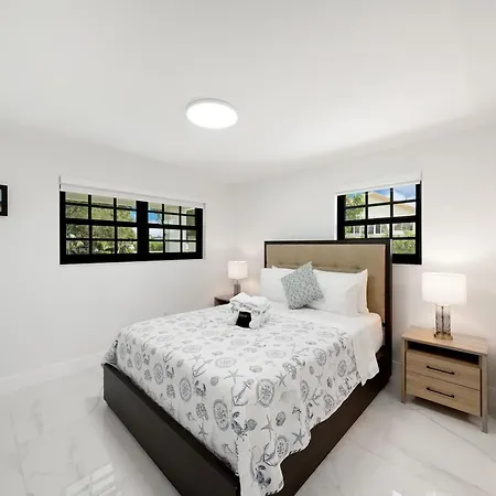 Dania Beach Unit 1 By Pmi